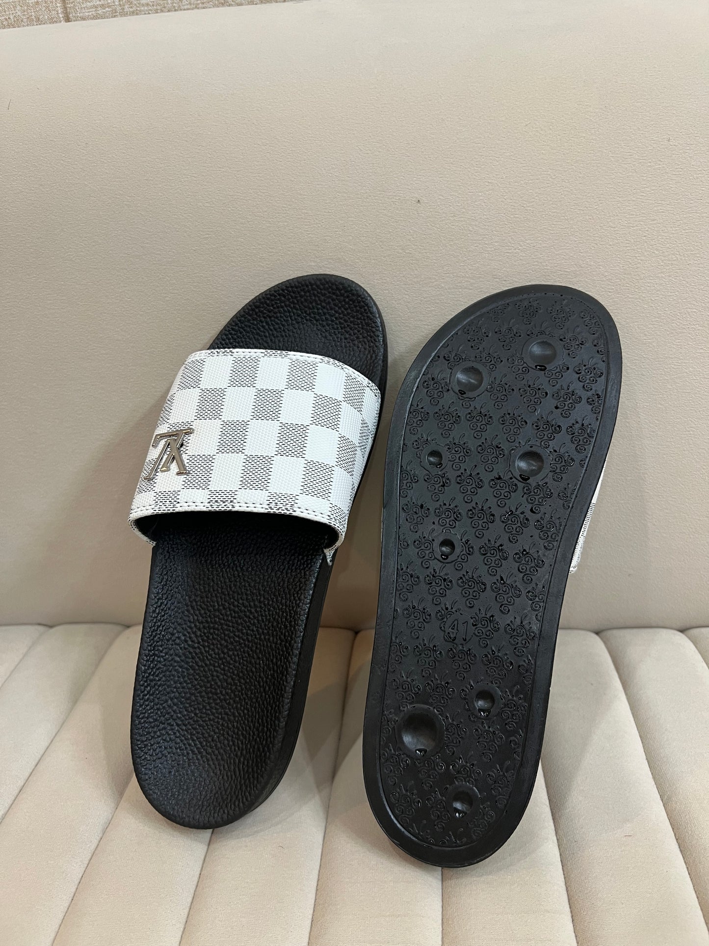 Check white ๐ (special medicated)